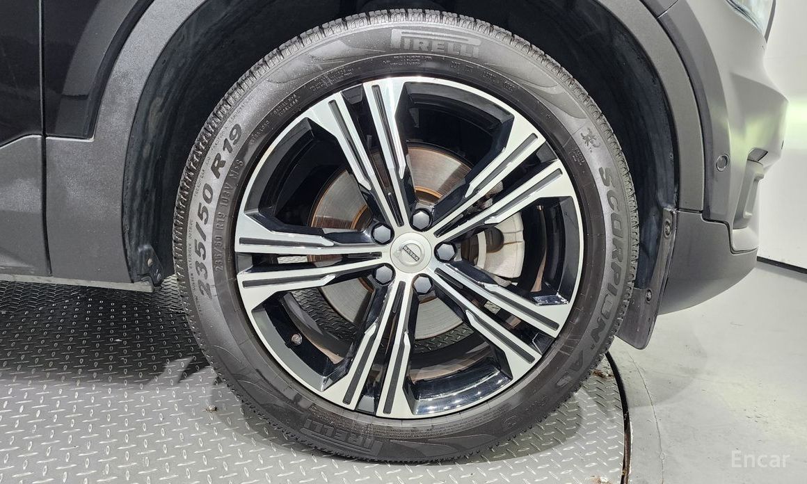 XC40B4 Inspiration 6