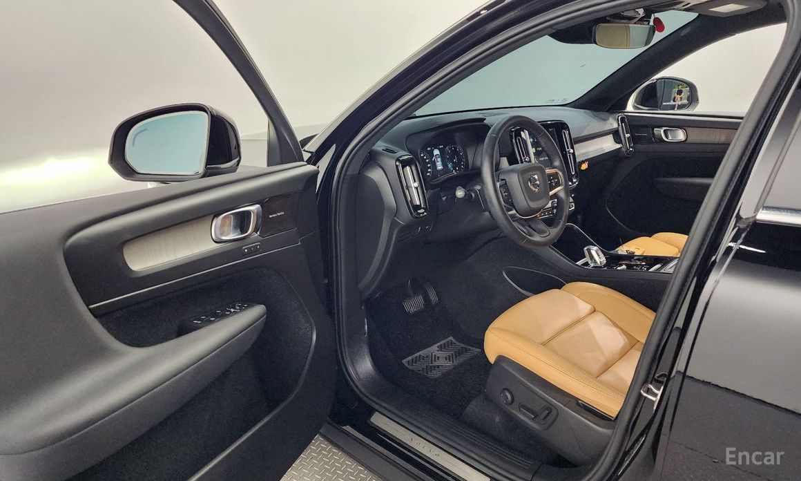 XC40B4 Inspiration 11