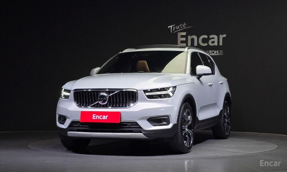 Volvo XC40B4 Inspiration №4