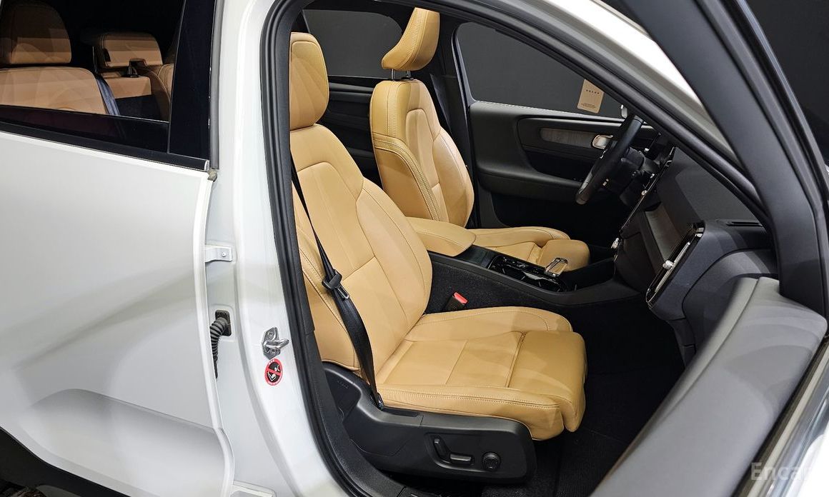 Volvo XC40B4 Inspiration №13