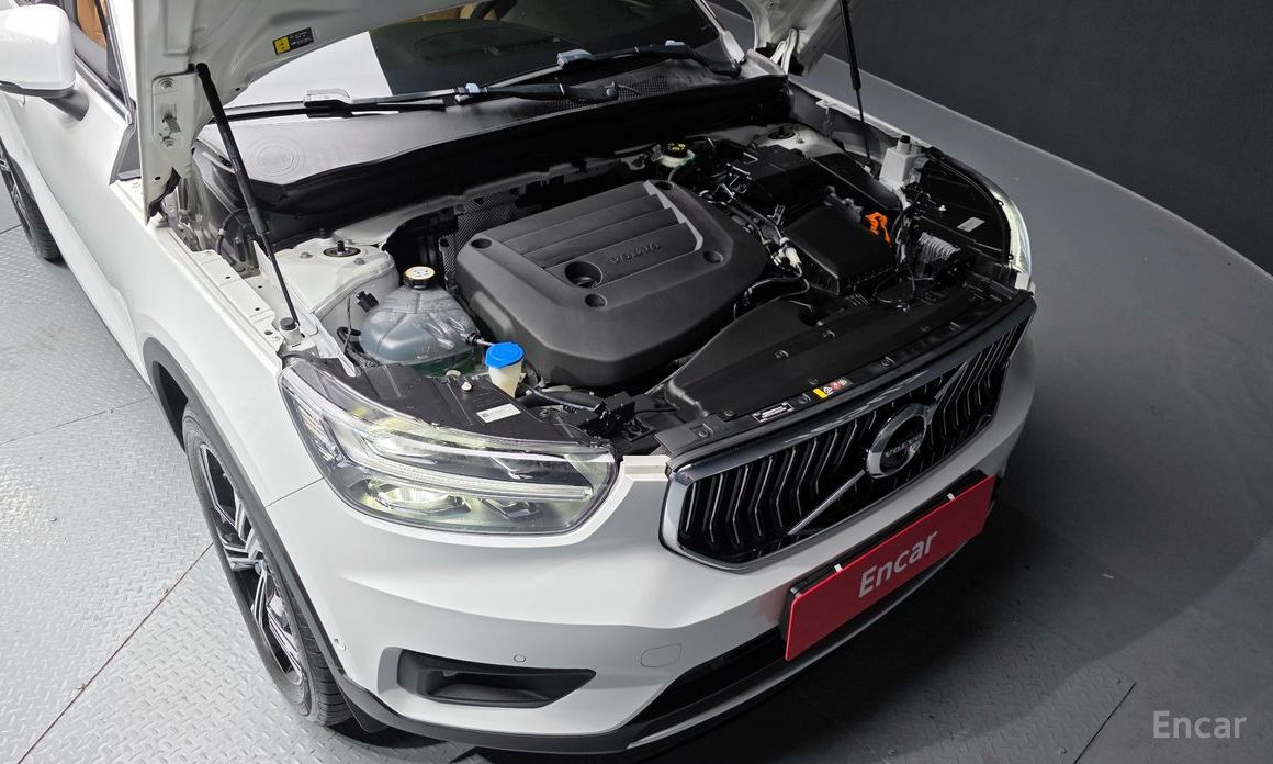 Volvo XC40B4 Inspiration №7