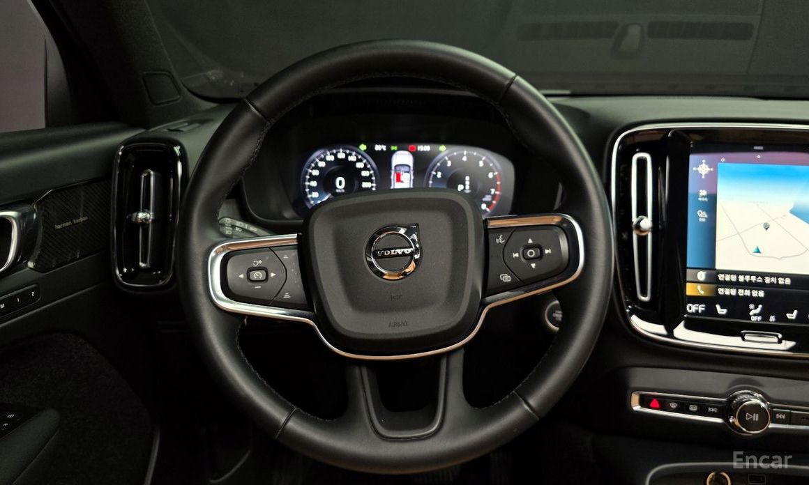 Volvo XC40B4 Inspiration №14