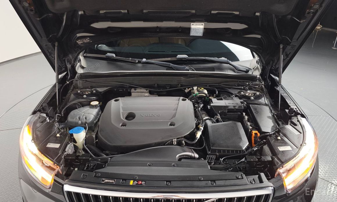 Volvo XC40B4 Inspiration №6