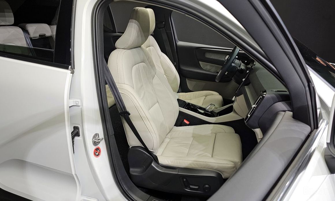 Volvo XC40B4 Ultimate Bright №13
