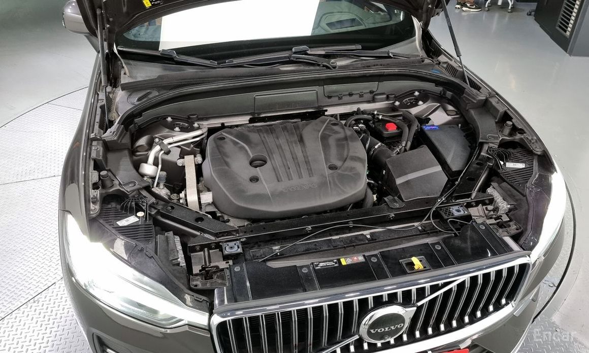 XC60 2nd Generation B5 Inspiration 7