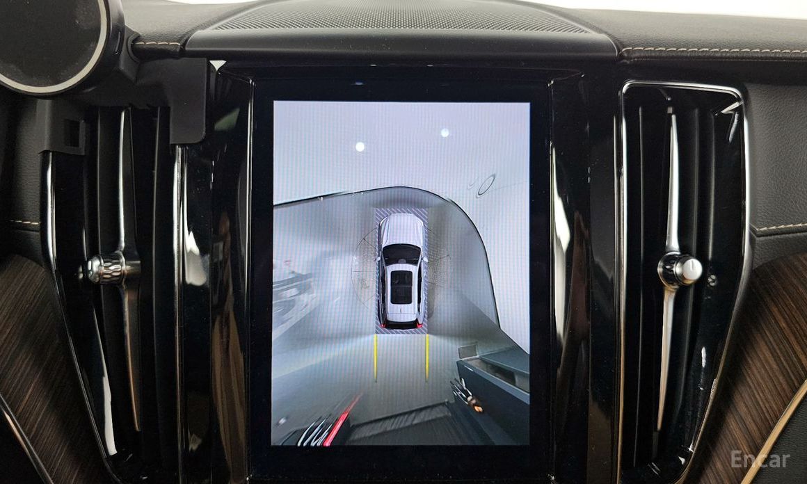 XC60 2nd Generation B5 Inspiration 16