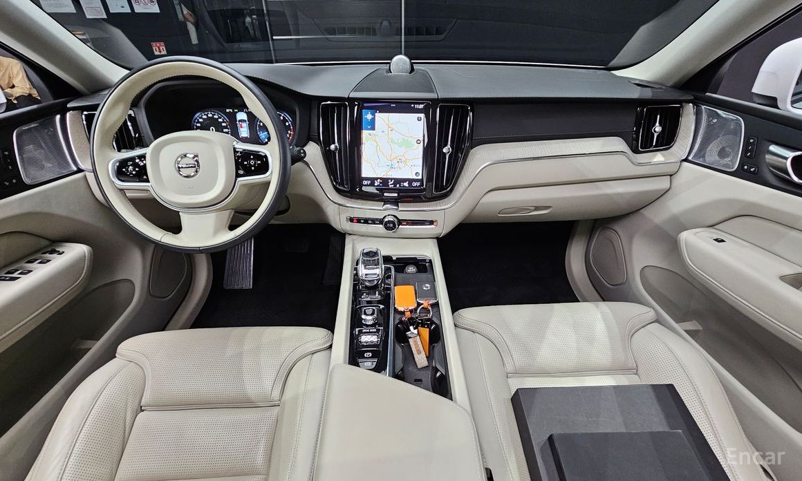 Volvo XC60 2nd Generation B5 Inspiration №8