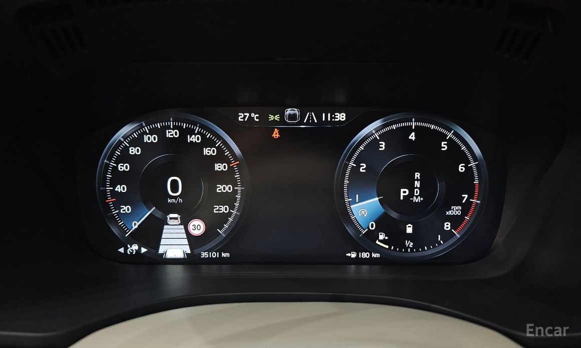 Volvo XC60 2nd Generation B5 Inspiration №9