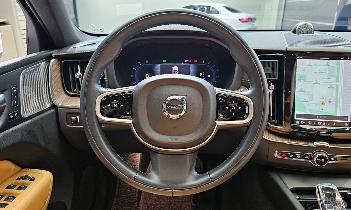 XC60 2nd Generation B5 Inspiration 14