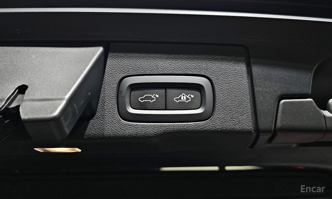 XC60 2nd Generation B5 Inspiration 20