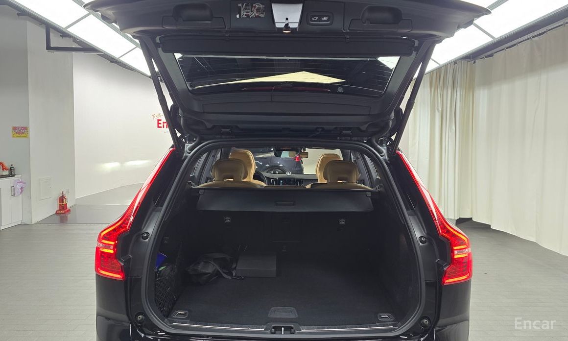 XC60 2nd Generation B6 Inspiration 21