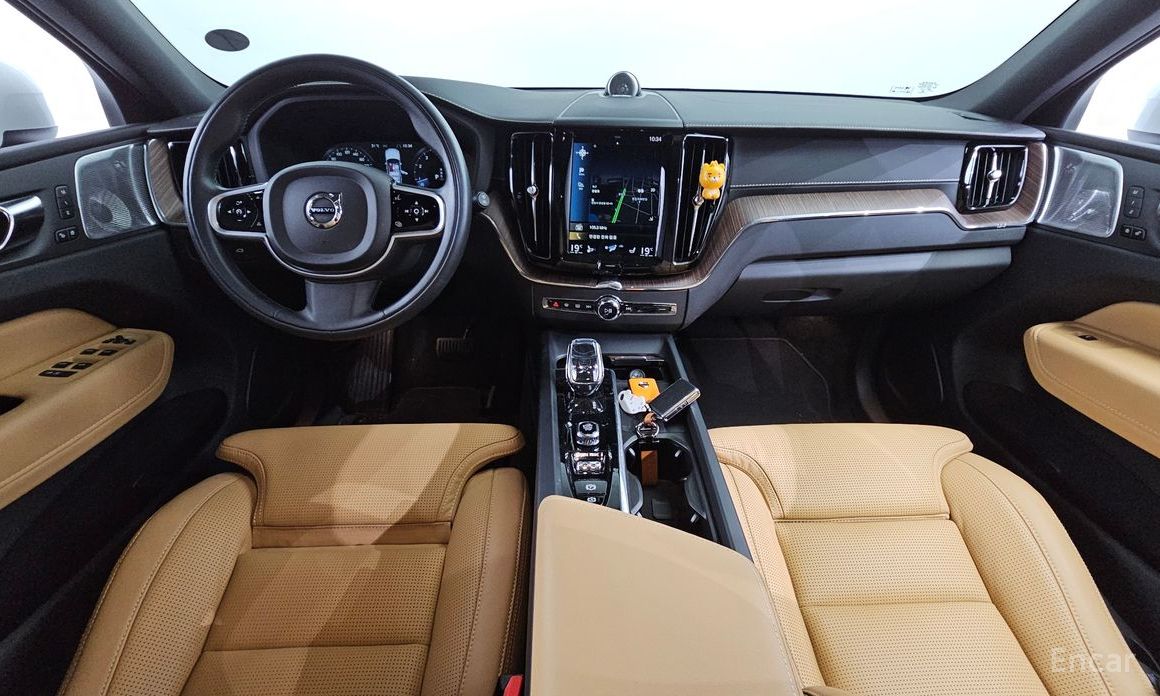 Volvo XC60 2nd Generation B6 Inspiration №8