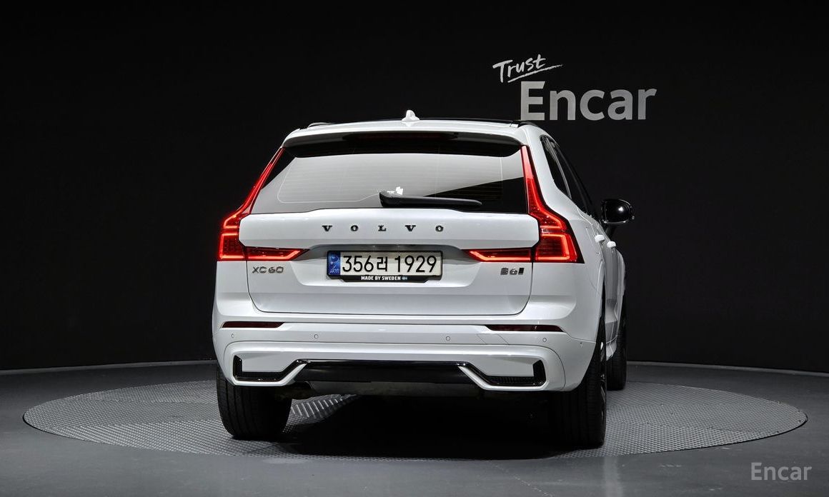 Volvo XC60 Second Generation B6 R-Design №3