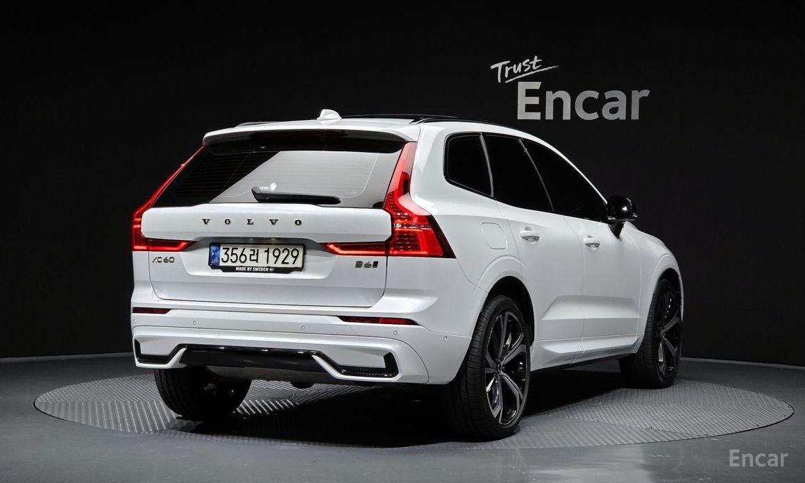 Volvo XC60 Second Generation B6 R-Design №5