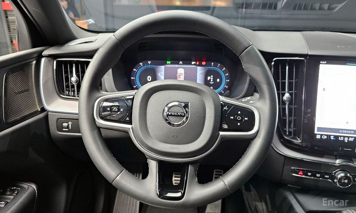 Volvo XC60 Second Generation B6 R-Design №14