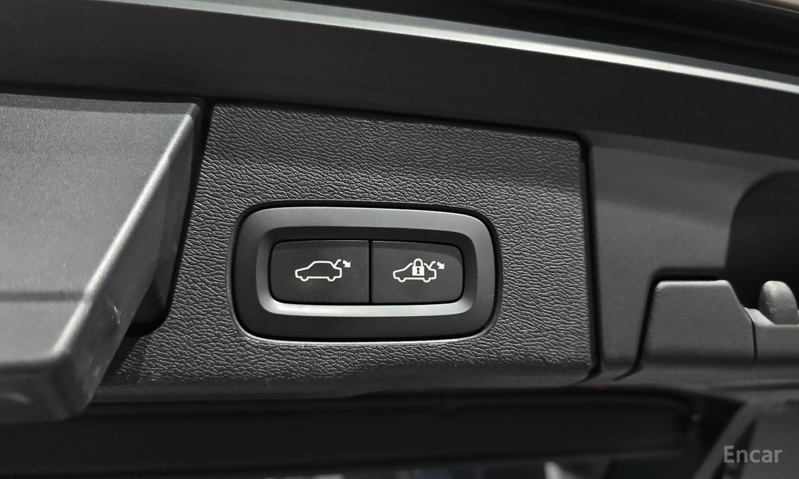 Volvo XC60 Second Generation B6 R-Design №21