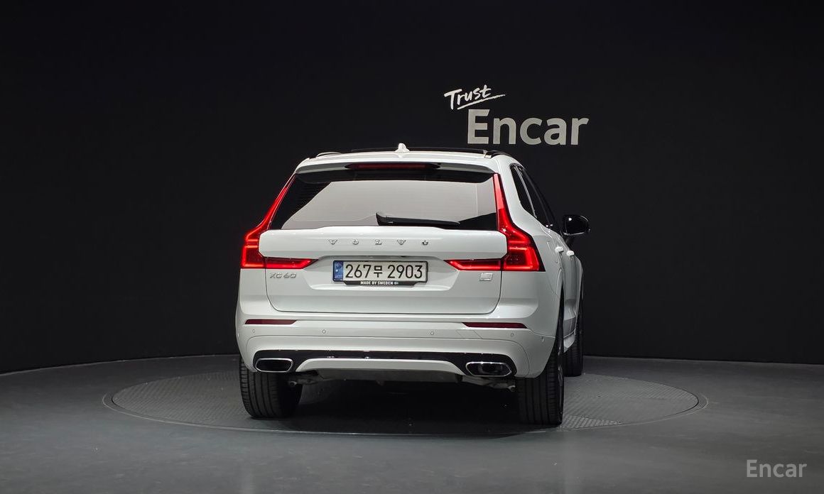 Volvo XC60 Second Generation T8 R-Design №5