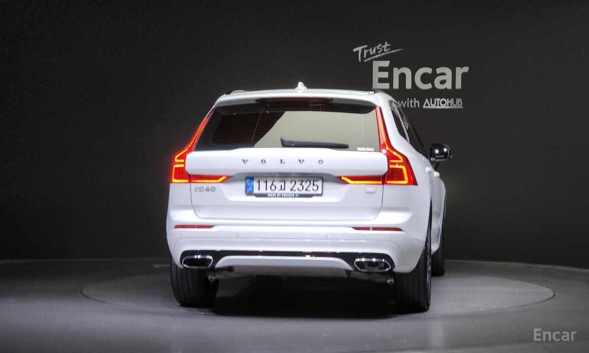 Volvo XC60 Second Generation T8 R-Design №5