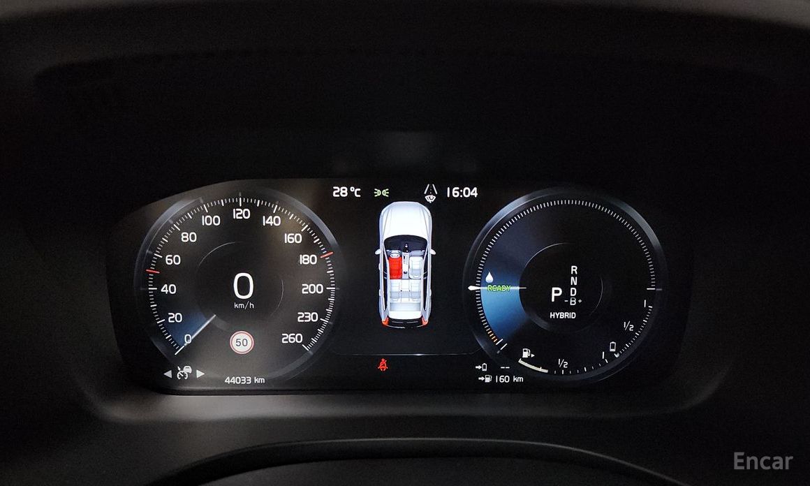 Volvo XC60 Second Generation T8 R-Design №9