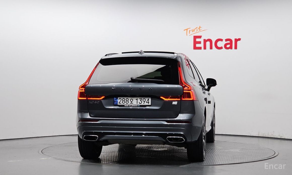 Volvo XC60 Second Generation T8 R-Design №5
