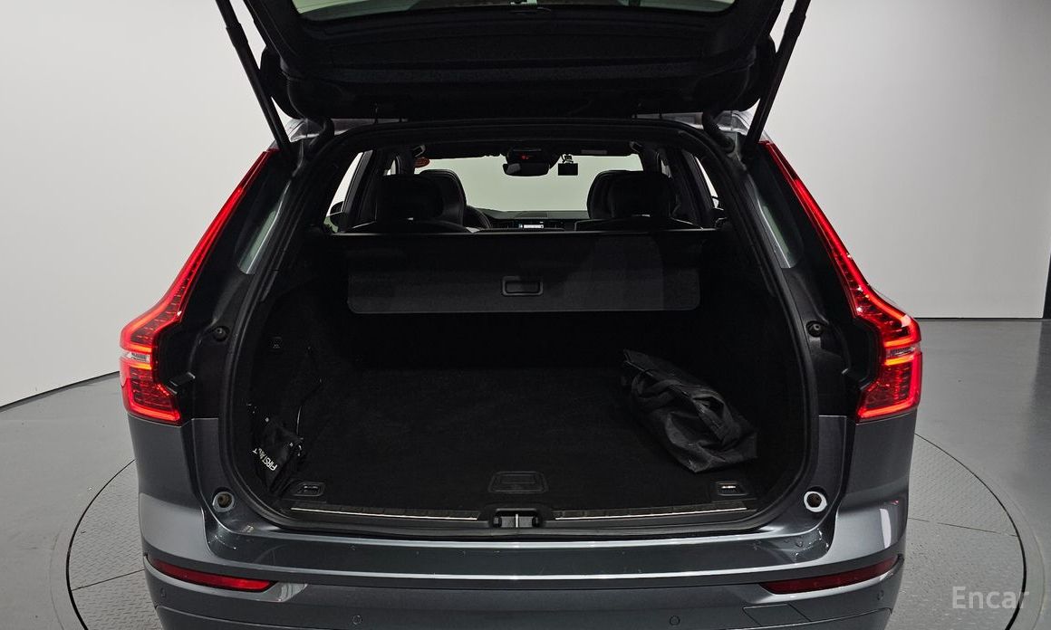 Volvo XC60 Second Generation T8 R-Design №21