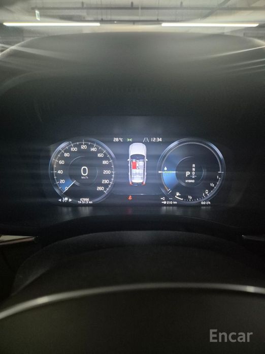 Volvo XC60 Second Generation T8 R-Design №8