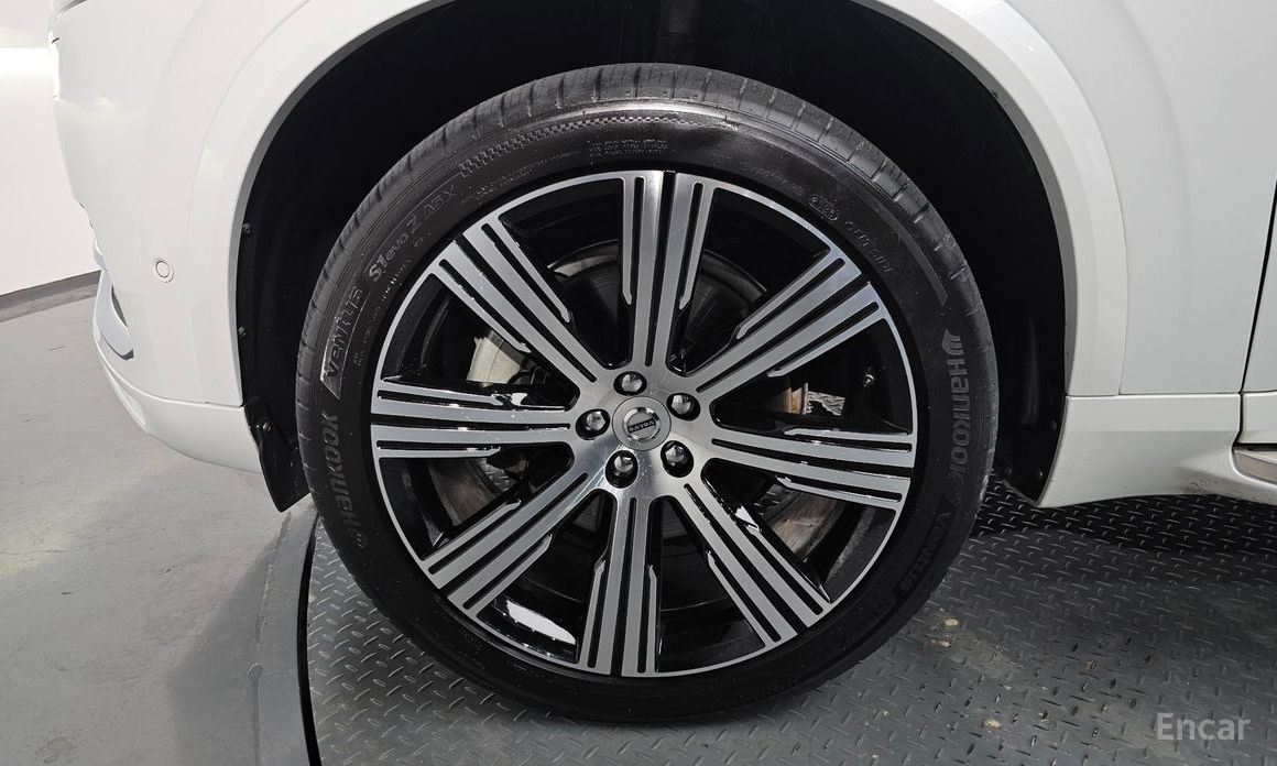 XC90 2nd Generation B6 Inspiration 5
