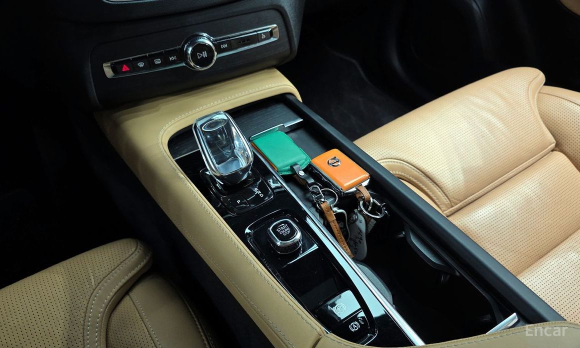 Volvo XC90 2nd Generation T8 Ultimate Bright Hybrid №10