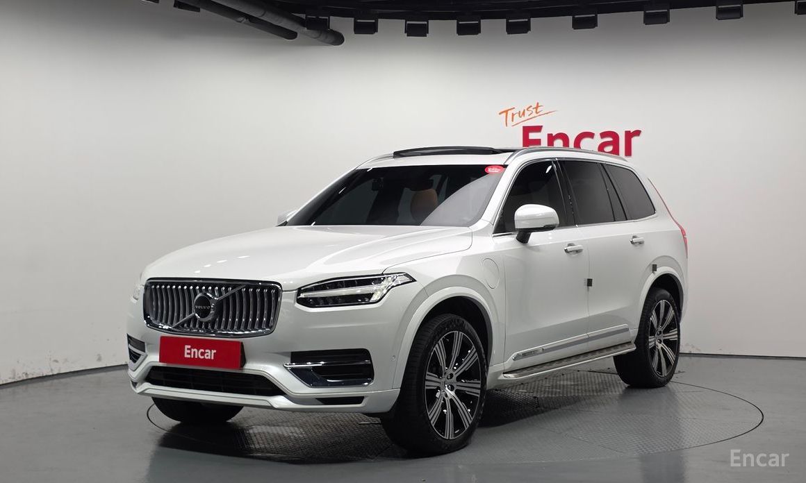 XC90 2nd Generation T8 Ultimate Bright Hybrid 2