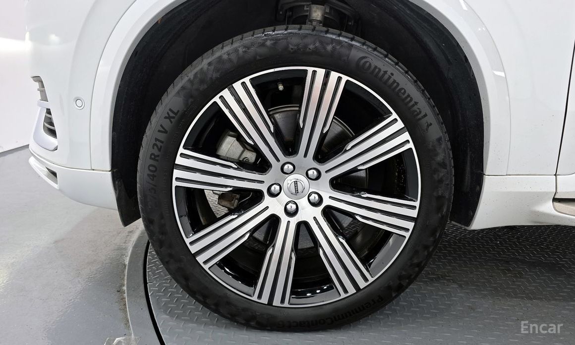 XC90 2nd Generation T8 Ultimate Bright Hybrid 6