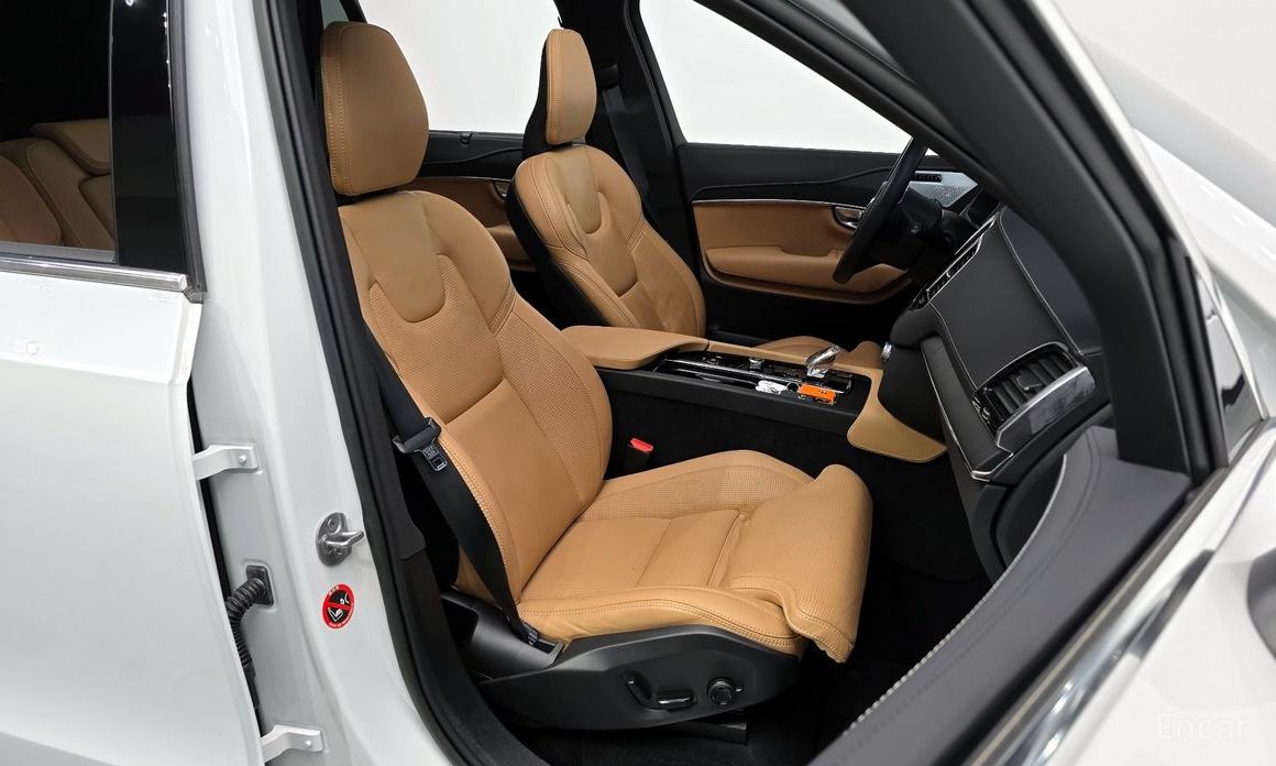 XC90 2nd Generation T8 Ultimate Bright Hybrid 11