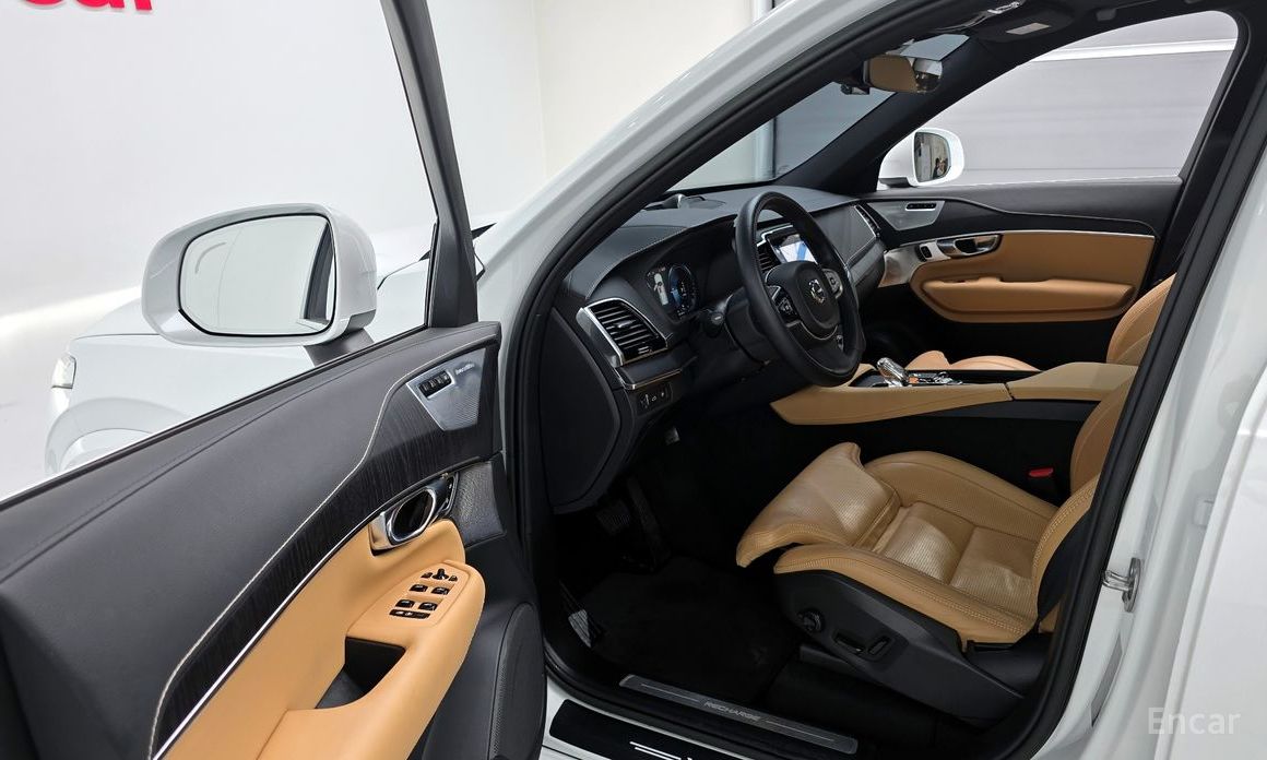 XC90 2nd Generation T8 Ultimate Bright Hybrid 12