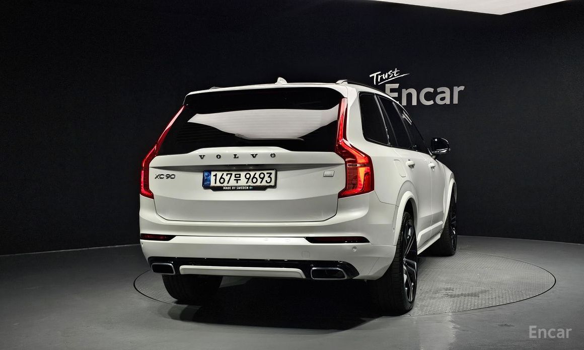 Volvo XC90 Second Generation T8 R-Design Hybrid №5