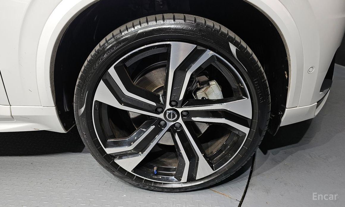 Volvo XC90 Second Generation T8 R-Design Hybrid №6