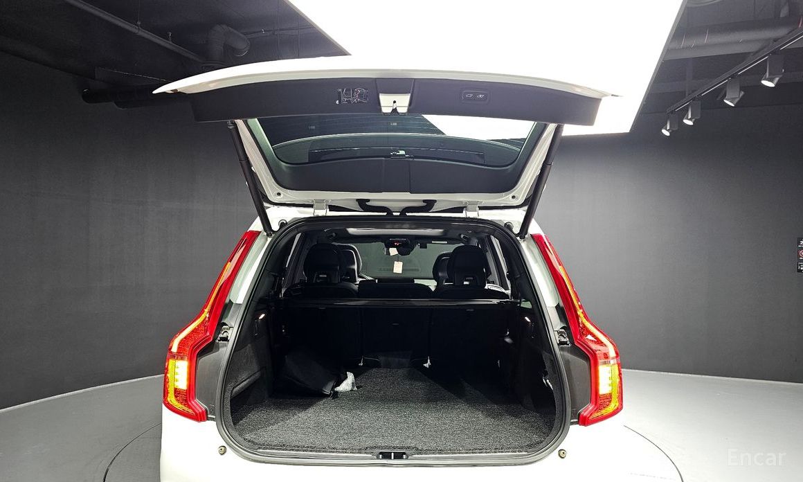 Volvo XC90 Second Generation T8 R-Design Hybrid №21