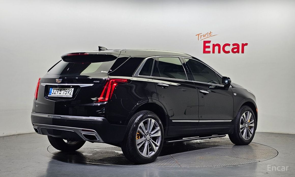XT53. 6 Premium Luxury AWD 3