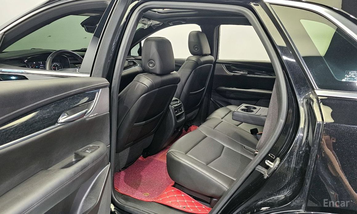 XT53. 6 Premium Luxury AWD 12