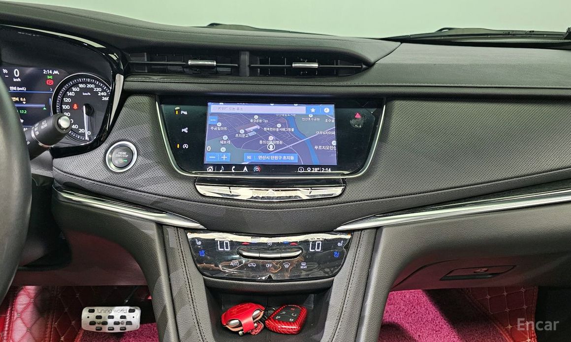 XT53. 6 Premium Luxury AWD 17