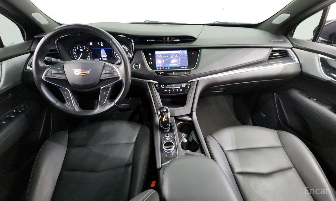 XT53. 6 Premium Luxury AWD 8