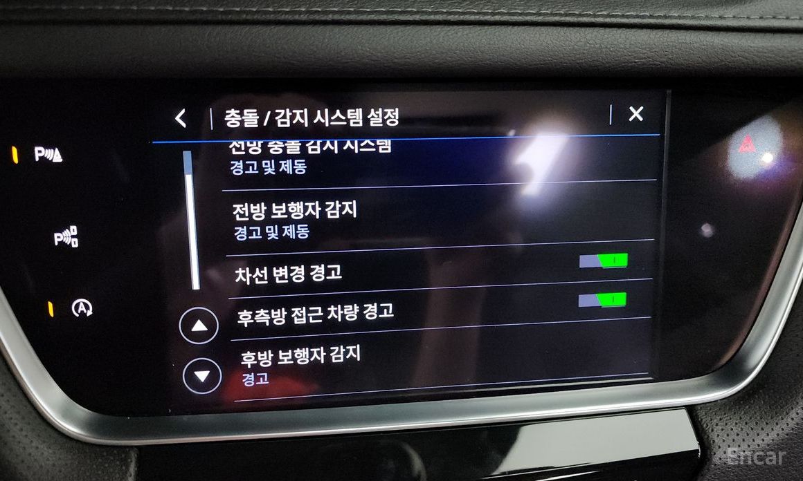 XT53. 6 Premium Luxury AWD 17