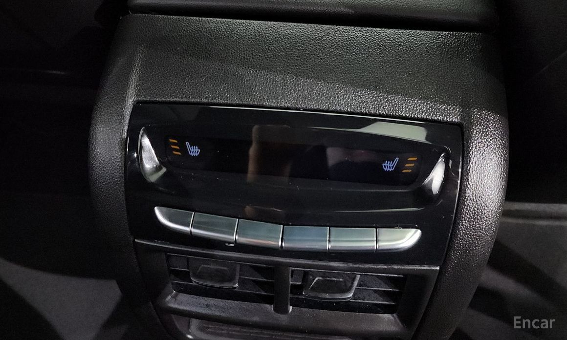 XT53. 6 Premium Luxury AWD 19