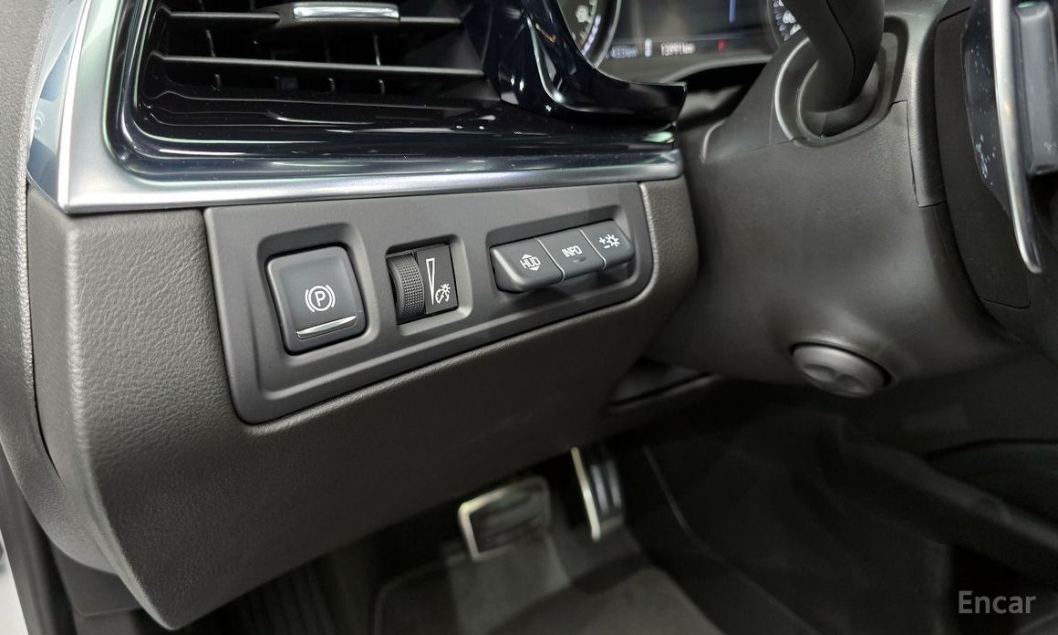 XT63. 6 Sports 15