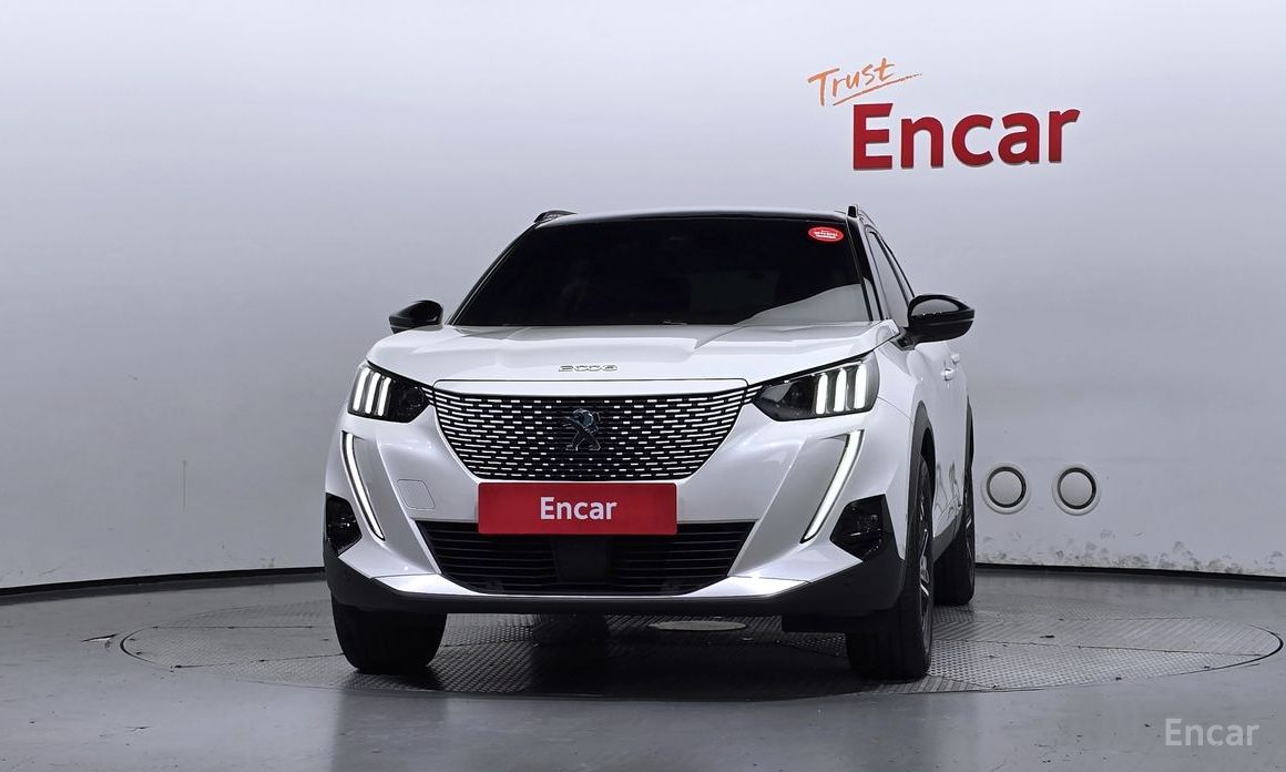 Peugeot e-2008 Second Generation EV GT №4