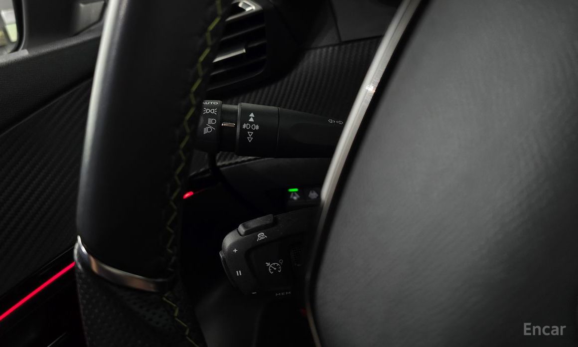 Peugeot e-2008 Second Generation EV GT №19