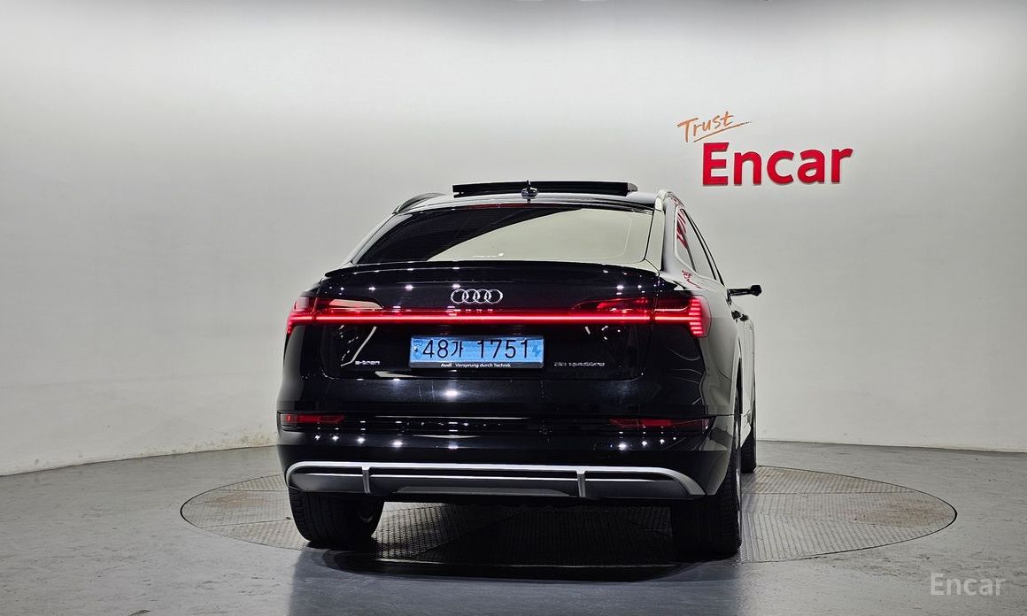 e-Tron 55 Quattro Sportback 5