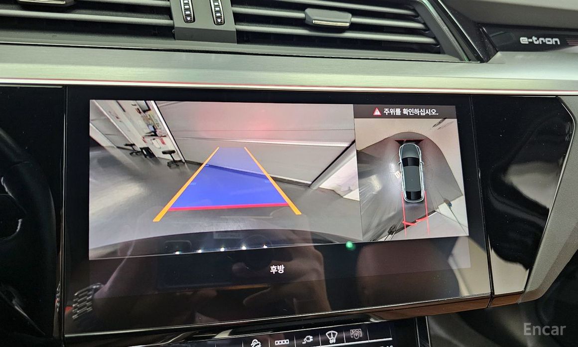e-Tron 55 Quattro Sportback 16
