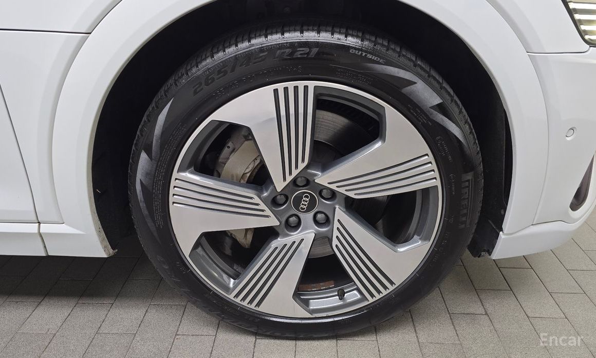 e-Tron e-Tron 55 Quattro Sportback №6