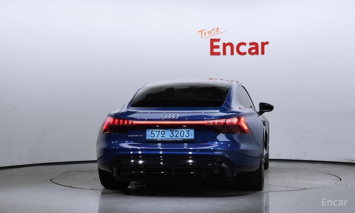 e-Tron GTGT Quattro Premium 5