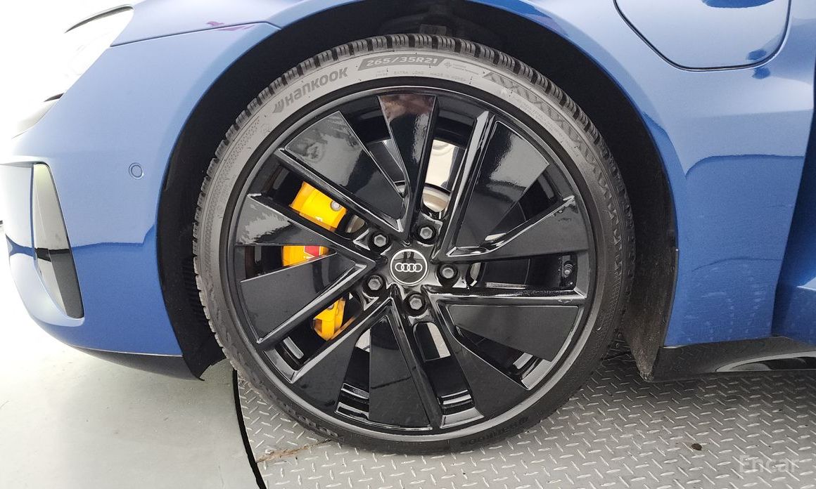 e-Tron GTGT Quattro Premium 6