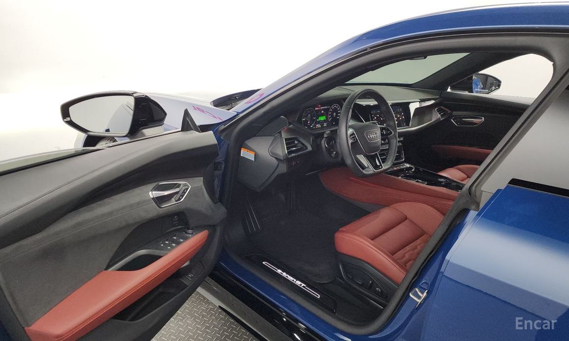 e-Tron GTGT Quattro Premium 11